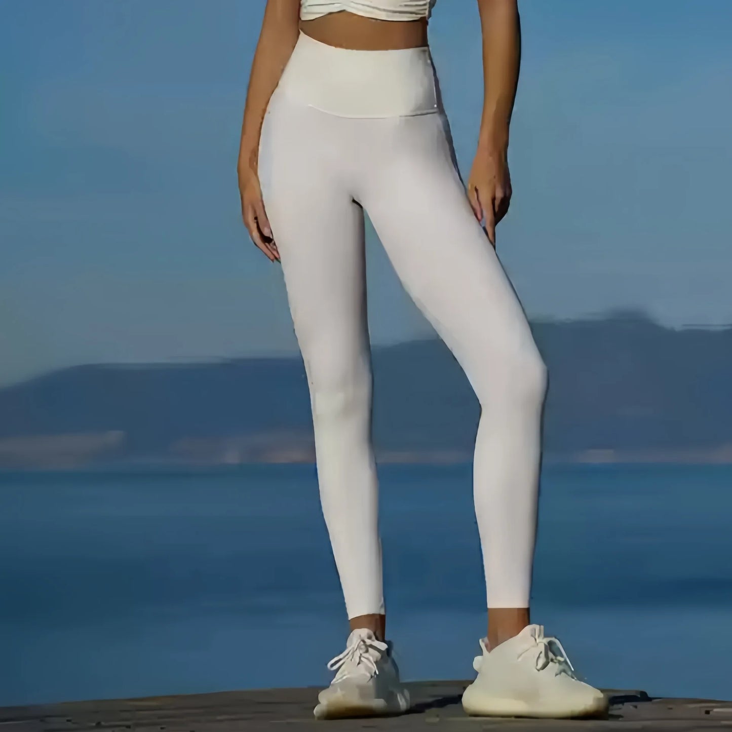 Offbeat Flow Set – One Shoulder Top + Seamless Leggings