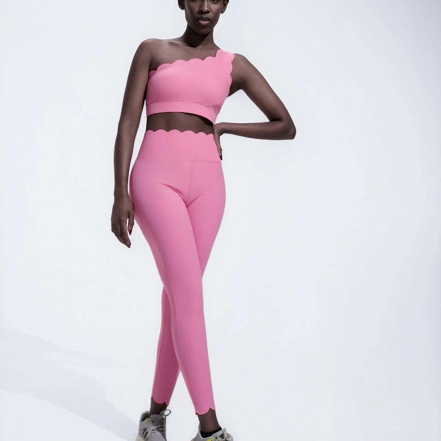 Buttery Soft Two-Piece Yoga Set – Seamless, Quick-Dry Activewear for Women