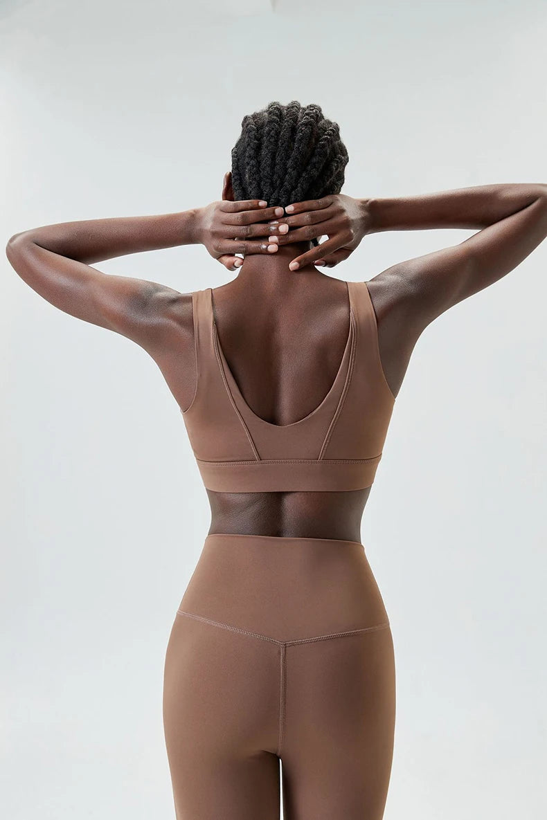 High-Impact Half-Zip Sports Bra – Sculpting Comfort & Support