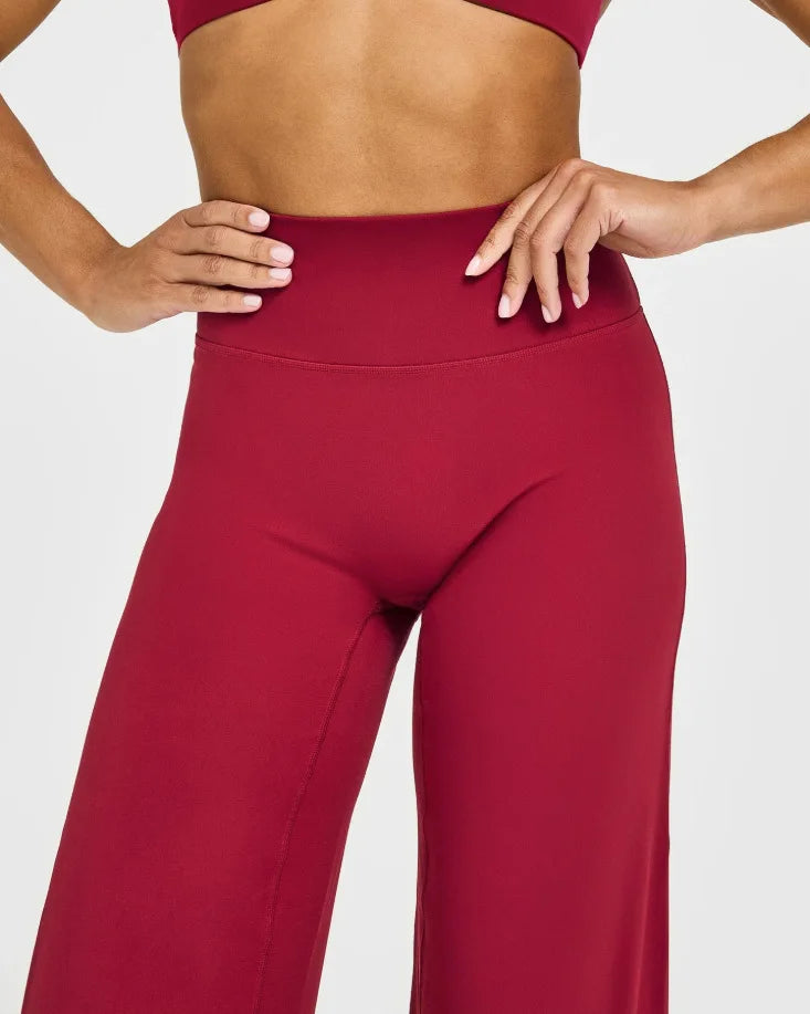 FlowFlex Straight-Leg Yoga Pants – Butter-Soft & Breathable Fit