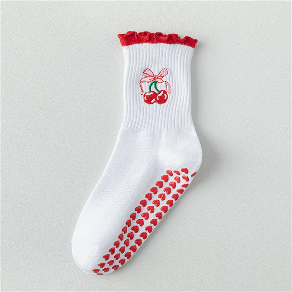 CuteCore Grip Socks – Mid-Tube Striped Yoga Socks with Hearts & Bows