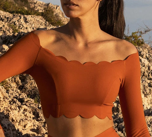 Profile Flow Set – Off-Shoulder Long Sleeve Crop Top + Leggings