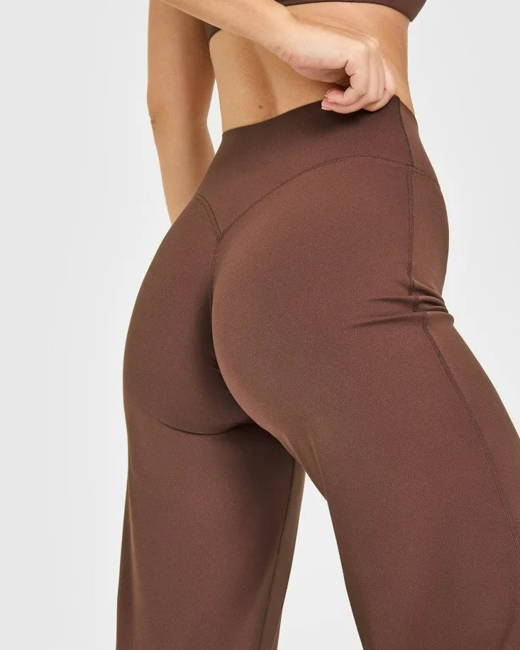 FlowFlex Straight-Leg Yoga Pants – Butter-Soft & Breathable Fit