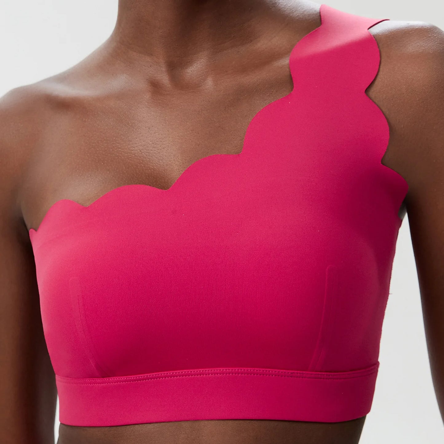 RhythmOne™ One-Shoulder Sports Bra – Seamless Elegance in Motion