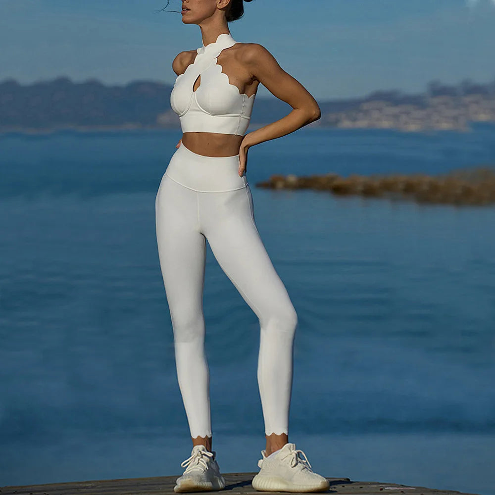 Laser-Cut Sports Bra – Seamless Support Active Top