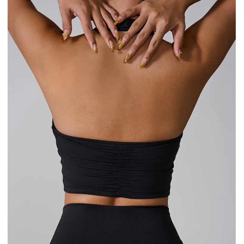 Seamless Halterneck Sports Bra – Breathable Push-Up Fitness Top for Women