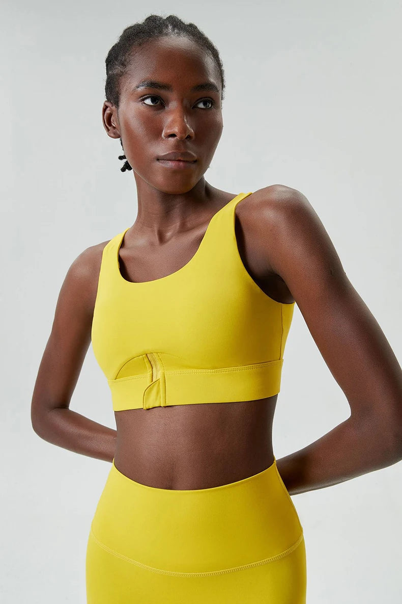 High-Impact Half-Zip Sports Bra – Sculpting Comfort & Support