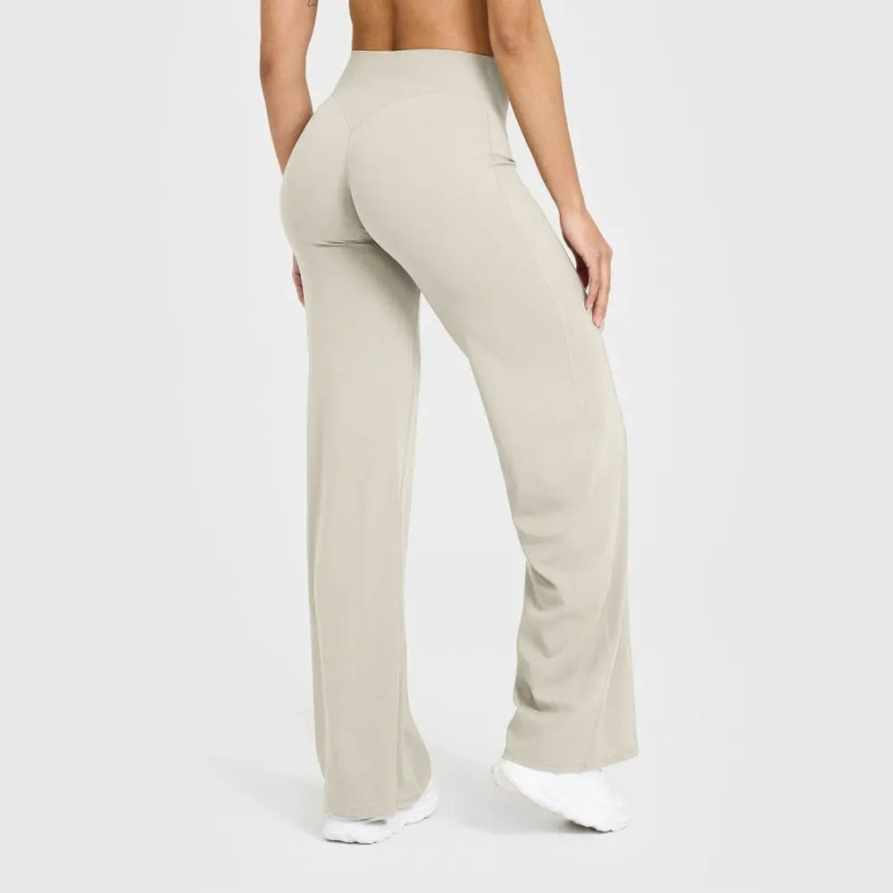 FlowFlex Straight-Leg Yoga Pants – Butter-Soft & Breathable Fit