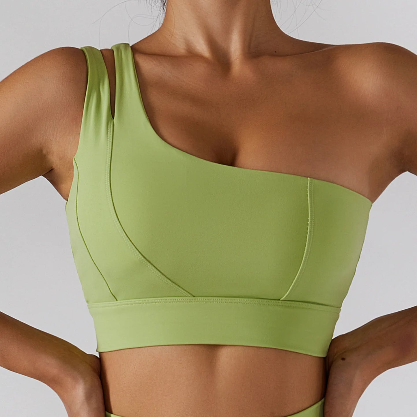 One-Shoulder Sports Bra – Push-Up Support Activewear