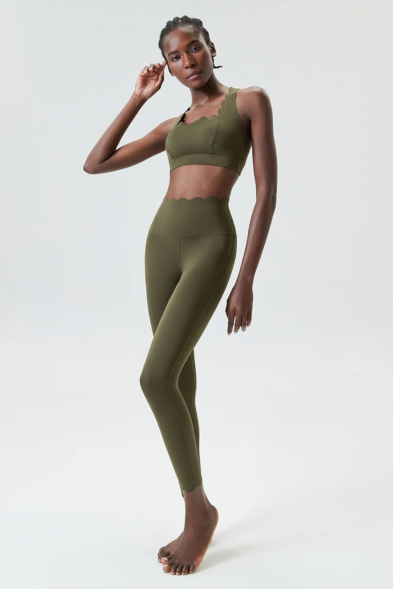 CoreFlex Seamless Set – Sculpted Two-Piece Activewear for Women