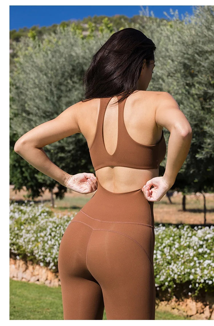Two-Piece Gym Set – Seamless Sports Bra & High-Waist Leggings