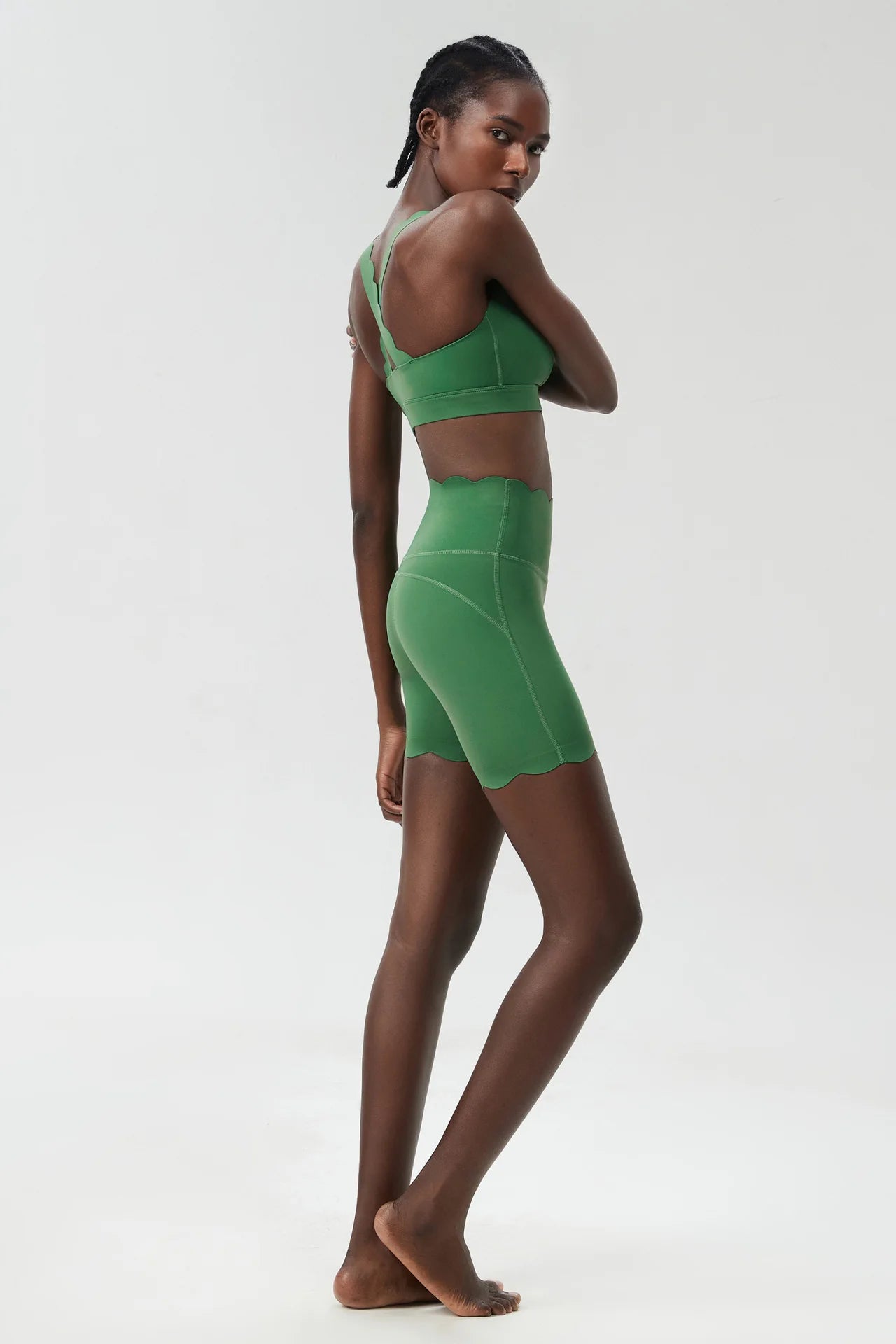 Waveset Sculpt Bra & Short – Seamless Two-Piece Yoga Set